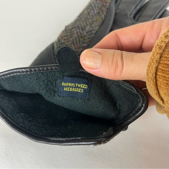 Herringbone Gloves - Brown and Black - Picture 5 of 5